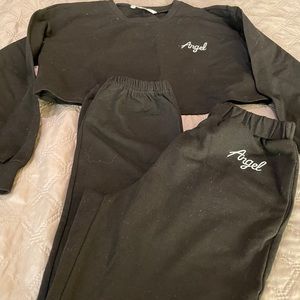 Sweatsuit for girls from Shein.